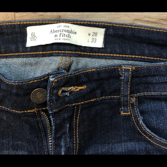 Mid rise jeans - Picture 2 of 2